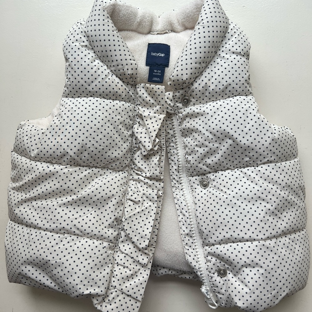 Baby Gap girls puffer vest